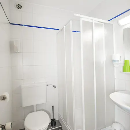 Hotel Garni Zwickau-mosel 3*