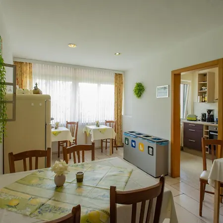 Garni Zwickau-mosel 3*