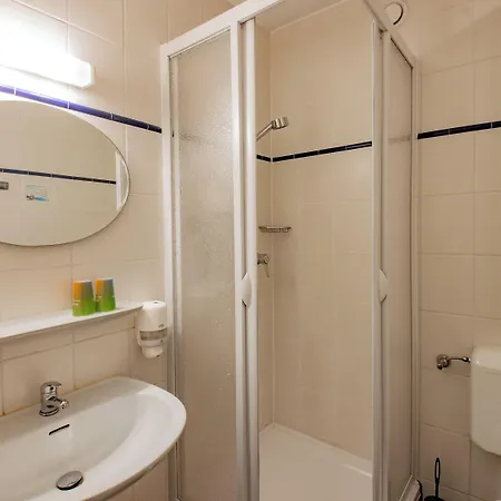 Hotel Garni Zwickau-mosel 3*